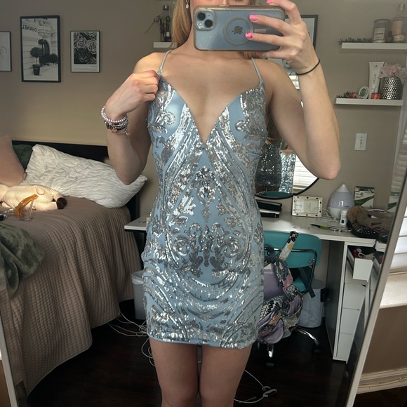 formal dress - Picture 1 of 6